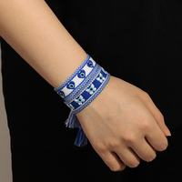 Bracelet tressé fait main œil bleu avec pompon brodé, bracelet de poignet personnalisé en couleur pour bracelet de mode en corde