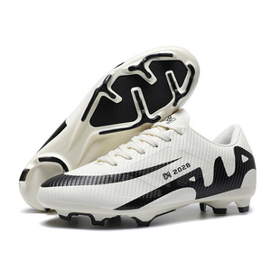 Nuevas zapatillas de fútbol transpirables de estilo transfronterizo para niños y niñas, ideales para entrenamiento en césped artificial y deportes. - Product Image 5