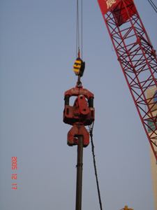 เครื่องตอกเสาเข็มแบบสั่นสะเทือนขนาดเล็ก 60 กิโลวัตต์ แบบไฟฟ้า - Product Image 5