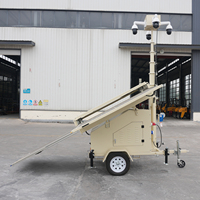 Tour d'éclairage mobile solaire pour caméra de vidéosurveillance sur remorque, idéale pour la surveillance des chantiers extérieurs