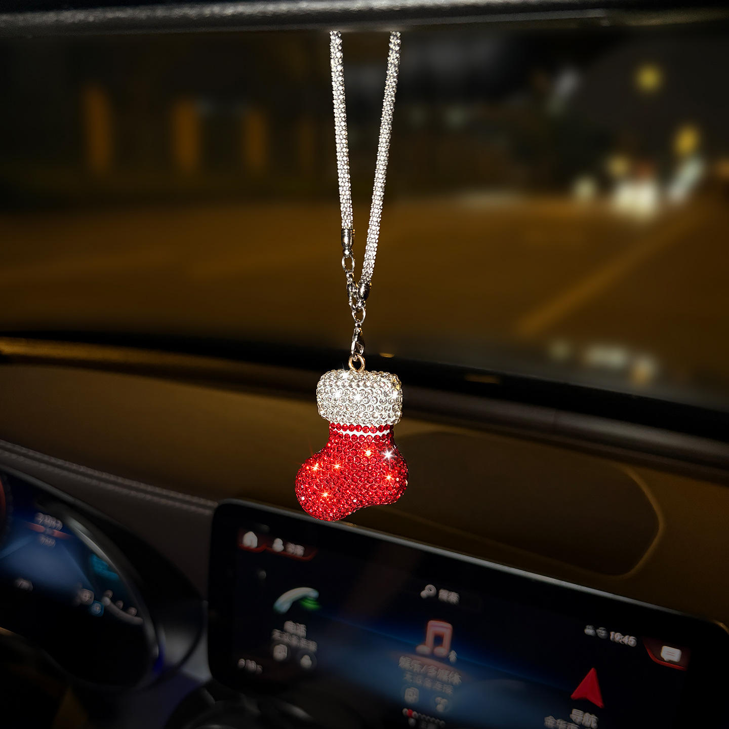 จี้เพชร [ถุงน่องคริสต์มาส]]