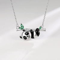 Collier Panda Rouge Adorable, Pendentif Minimaliste en Cuivre pour Femme, Bijou Animal Unique, Fournisseur en Gros
