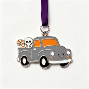 Ciondolo Auto in Metallo 2026 Halloween, Personalizzabile con Logo, Smaltato, da Appendere, in Lega, Ingrosso, Decorazioni Regalo, Ornamenti Metallici per Pickup - Product Image 4