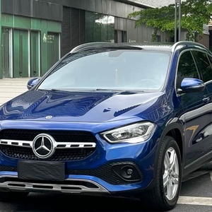 <span class=keywords><strong>Mercedes</strong></span>-Benz <span class=keywords><strong>GLA</strong></span> 180 Premium Compact Luxury SUV 2020 - Product Image 2
