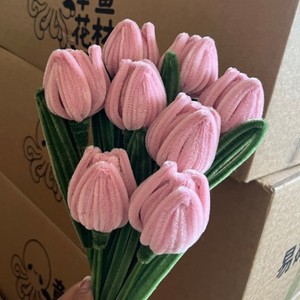 Tulpini Decorativi Fatti a Mano con Stelo Ritorto per Decorazioni Domestiche e Negozi di Fiori, Ideali per San Valentino - Product Image 3