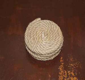   ศิลปะแห่งการถักทอแผ่นรองแก้วจากเชือกป่านทำมือ - Product Image 1