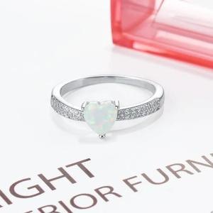 Bijoux américains Vente à chaud Bijoux <span class=keywords><strong>en</strong></span> forme de coeur Bague <span class=keywords><strong>en</strong></span> opale blanche Bagues <span class=keywords><strong>en</strong></span> <span class=keywords><strong>argent</strong></span> sterling 925 plaqué rhodium pour femmes - Product Image 5