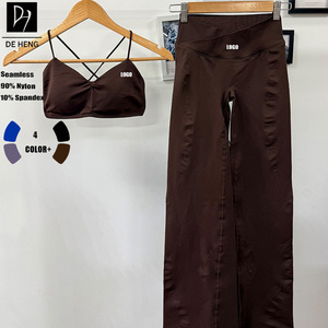 Completi Yoga Donna Più Venduti: Nuova Tendenza Reggiseno Incrociato, Shorts a Vita a V Arricciati, <span class=keywords><strong>Pantaloni</strong></span> Svasati, Tute Fitness Seamless Donna - Product Image 1
