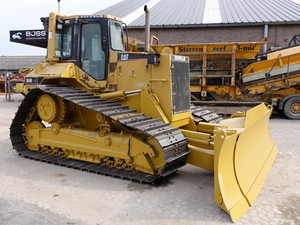 Bulldozer utilisé à chaud CAT D6M Bulldozer sur chenilles utilisé Transport rapide Caterpillar D6M Solution Bulldozer utilisé - Product Image 4