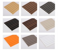 Panneaux muraux acoustiques modernes en composite bois-plastique, résistants à l'humidité, à motif géométrique, insonorisants, flexibles, pour usage domestique et commercial