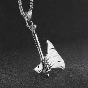 Collier hache viking, pendentif tête de mort gravée en argent vintage gothique en acier titane pour homme - Product Image 1