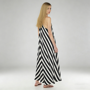فستان ماكسي طويل أنيق للنساء مخصص حسب الطلب، مناسب للصيف والشاطئ والحفلات، مصنوع من الفيسكوز، بخطوط سوداء وبيضاء، ياقة على شكل V، بدون أكمام - Product Image 5