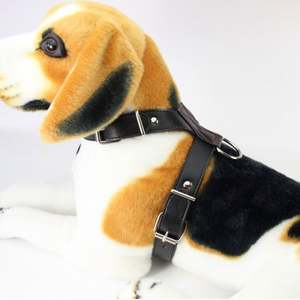 Correa de Pecho Negra para Perros con Cuerda de Sujeción, Accesorio Antipérdida para Pasear Perros, Collar para Mascotas con Diseño de la Letra K, Talla Mediana - Product Image 1