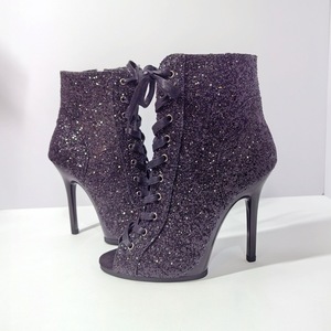 Bottines <span class=keywords><strong>de</strong></span> <span class=keywords><strong>danse</strong></span> noires à paillettes, à bout ouvert, à talon aiguille, pour la <span class=keywords><strong>danse</strong></span> <span class=keywords><strong>jazz</strong></span>, la pole dance, les spectacles sur scène et la <span class=keywords><strong>danse</strong></span> <span class=keywords><strong>de</strong></span> salon - Product Image 3