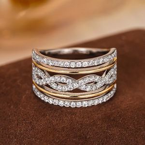 Anello Bicolore Stile Principessa per Donne, Elegante Gioiello da Dito alla Moda - Product Image 1