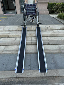 Rampa Telescópica Portátil Antideslizante de Aluminio <span class=keywords><strong>para</strong></span> Sillas de Ruedas <span class=keywords><strong>para</strong></span> <span class=keywords><strong>Escaleras</strong></span> - Product Image 3