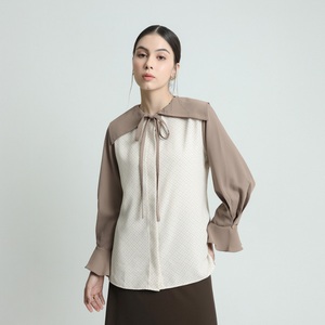 Blusa Elegante con Cuello Marinero y Mangas con Volantes para Uso Diario y Semiformal - Product Image 3