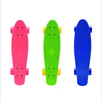 XW 22 Inch Trẻ Em Skateboard Với Đầy Màu Sắc PU Bánh Xe Mini Cruiser Ván Trượt Cho Bé Trai Tùy Chỉnh Mini Skateboard