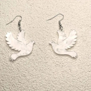 Boucles d'oreilles pendantes en acrylique scintillant pour femmes, bijoux élégants et tendance - Product Image 6