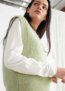 Custom LOGO <strong>Women</strong> Sweater Vest <strong>Sleeveless</strong> Knitwear Fitted Wool Knit Top Knitted <strong>Jumper</strong> Pullover Short Sweater Vest <strong>for</strong> <strong>Women</strong> - Product Image 5