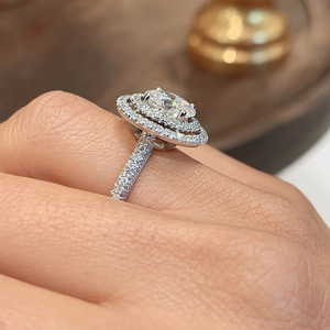 Anello dal Design Classico a Forma Ovale, Elegante Anello da Dito per Donne - Product Image 4