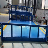 Monte-charge à rail de guidage pour le transport vertical de marchandises en usine et en parc industriel, intérieur/extérieur, fixe