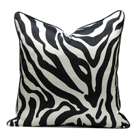 Housse de coussin de luxe en jacquard zèbre noir et or, vente en gros OEM, échantillon gratuit, 18x18 20x20 pouces