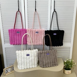 Nuova Borsa Tote da Donna in Finta <span class=keywords><strong>Pelliccia</strong></span> di Lusso, Borsa a Spalla Grande a Righe Soffice e Pelosa, Borsa Shopping Morbida e alla Moda - Product Image 1
