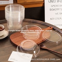 Bol à gâteau en PET entièrement transparent et recyclable, idéal pour les desserts glacés, les poudres, les fruits frais (fraise, mangue), les poudings au lait et les plateaux de fruits frais à emporter.