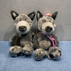 Peluche Realistico di Lupo per Coppie, Vendita all'Ingrosso, Logo Personalizzato, 25cm, Consegna Rapida - Product Image 2