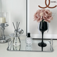 Plateau de rangement en verre miroir de style nordique inspiré d'Instagram, plateau à fruits minimaliste en métal argenté rectangulaire