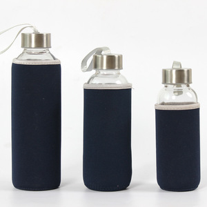 Logotipo personalizado carta térmica 3MM 550ML neopreno bebida vino botella <span class=keywords><strong>de</strong></span> <span class=keywords><strong>agua</strong></span> cubierta <span class=keywords><strong>de</strong></span> vidrio <span class=keywords><strong>funda</strong></span> <span class=keywords><strong>de</strong></span> transporte <span class=keywords><strong>bolsa</strong></span> <span class=keywords><strong>con</strong></span> asa - Product Image 3