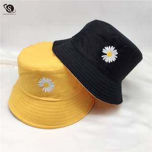 <span class=keywords><strong>Les</strong></span> petites marguerites portent un joli chapeau de pêcheur des <span class=keywords><strong>deux</strong></span> côtés Chapeau seau Broderie réglable Chapeau seau réversible - Product Image 5
