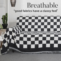 Housse de canapé avec pompons, jeté de canapé personnalisé en jacquard tissé à carreaux noir et blanc en chenille pour canapé modulable, décoration maison et hôtel