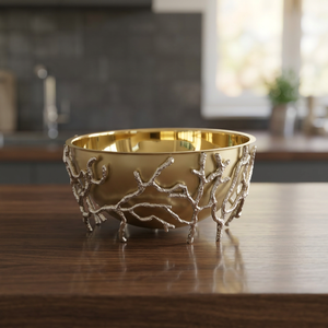 Bol décoratif doré avec motif corail découpé, en métal fait main, centre de table glamour pour la décoration de table - Product Image 1