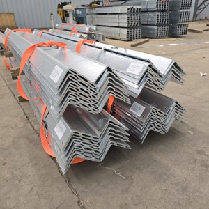 Barra <span class=keywords><strong>de</strong></span> Soporte Estructural para Aberturas en Paredes, Tipo SP, Galvanizada por Inmersión en Caliente, con Nervaduras, Estándar Australiano - Product Image 2