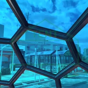 Marco de aleación de aluminio Hexagonal resistente a la nieve, cúpula de cristal redonda de diseño de alta gama para exteriores, Camping, Hotel, complejo turístico, con Base de <span class=keywords><strong>madera</strong></span> - Product Image 5