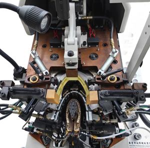 <span class=keywords><strong>SP</strong></span> 818MAUsed/second/reconstruire machine à chaussures 9 pinces automatique orteil durable Machine à chaussures machines de fabrication de chaussures - Product Image 2