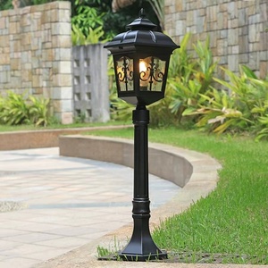 Lámpara Solar de Jardín para Exteriores, Poste de Metal LED con Pantalla de Vidrio, 2700K Blanco Cálido, IP66 Resistente a la Intemperie, Sensor de Movimiento, Ángulo de Haz de 144° - Product Image 3