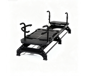 Reformer Pilates Commercial Robuste avec Plateforme d'Appoint, Système de Poulies à Câble Coulissant pour Entraînement Complet du Corps en Studio