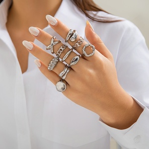 10 pezzi Per Set impilabili anelli rotondi/cuore/abbraccio Per donne alla moda charm accessori femminili a portata di mano 2024 gioielli di moda - Product Image 2