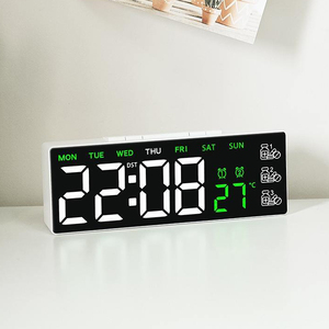 Réveil numérique électronique mini <span class=keywords><strong>pour</strong></span> table de chevet, avec lumière LED décorative de Noël, chargeur et fonction de veilleuse <span class=keywords><strong>pour</strong></span> chambre à coucher, idéal <span class=keywords><strong>pour</strong></span> les personnes âgées - Product Image 1