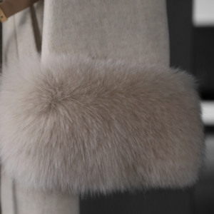 Nuovo Arrivo Tyan: Cappotto Lungo Invernale da <span class=keywords><strong>Donna</strong></span> in Cashmere, Lana e Seta con Polsini in Pelliccia di Volpe, <span class=keywords><strong>Trench</strong></span> da <span class=keywords><strong>Donna</strong></span> Fatto a Mano - Product Image 5