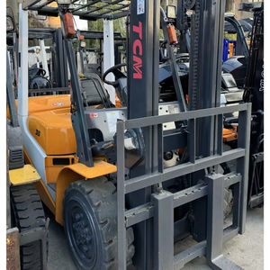 Chariot élévateur TCM d'occasion 3 tonnes pour entrepôt et conteneurs, hauteur de levage 3m-4m - Product Image 1