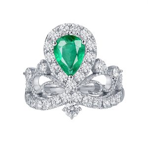 Anillo de Esmeralda Verde Intenso Natural con Corte de Pera, Corona con Lazo, Diamantes Pavé Completos, Oro Blanco, Estilo Princesa, Anillo de Gema Impresionante - Product Image 1