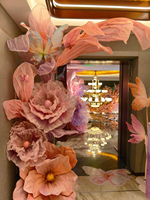 Nouvelles fleurs géantes artificielles en organza de style chinois moderne pour la décoration de plafonds d'hôtels, de mariages et de vitrines.
