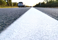 Peinture de marquage routier anti-salissure en acrylique pur, couleur stable, pour marquage d'intersections et de passages pour piétons, conditionnement de 25 kg