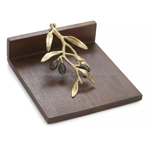 Porte-serviettes en métal avec fini argenté, parfait pour la décoration de table élégante et les accessoires de cuisine - Product Image 4