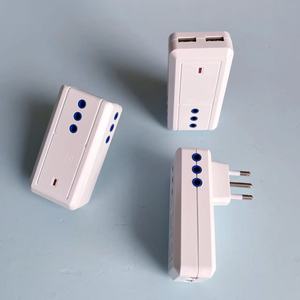 Nhà Máy Giá Italy cắm <span class=keywords><strong>Adapter</strong></span> 10A 250V 3 cách ổ cắm với 2 cổng USB tường mở rộng ổ cắm <span class=keywords><strong>Adapter</strong></span> - Product Image 1