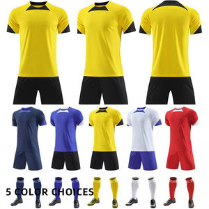 قميص كرة قدم أوروبي جديد عالي الجودة مخصص بتصميم كلاسيكي مع طباعة كاملة بتقنية التسامي للبالغين والرجال 100% - Product Image 2